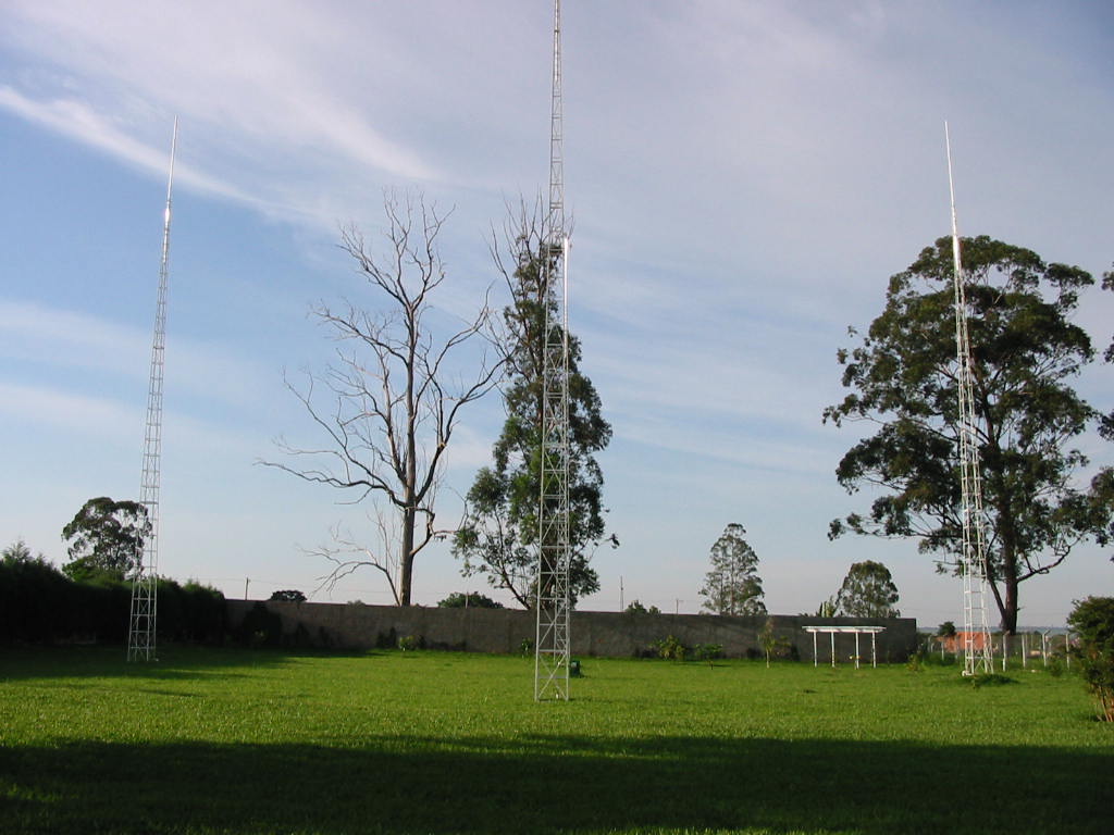 A 4 Square antenna for 80 Meters